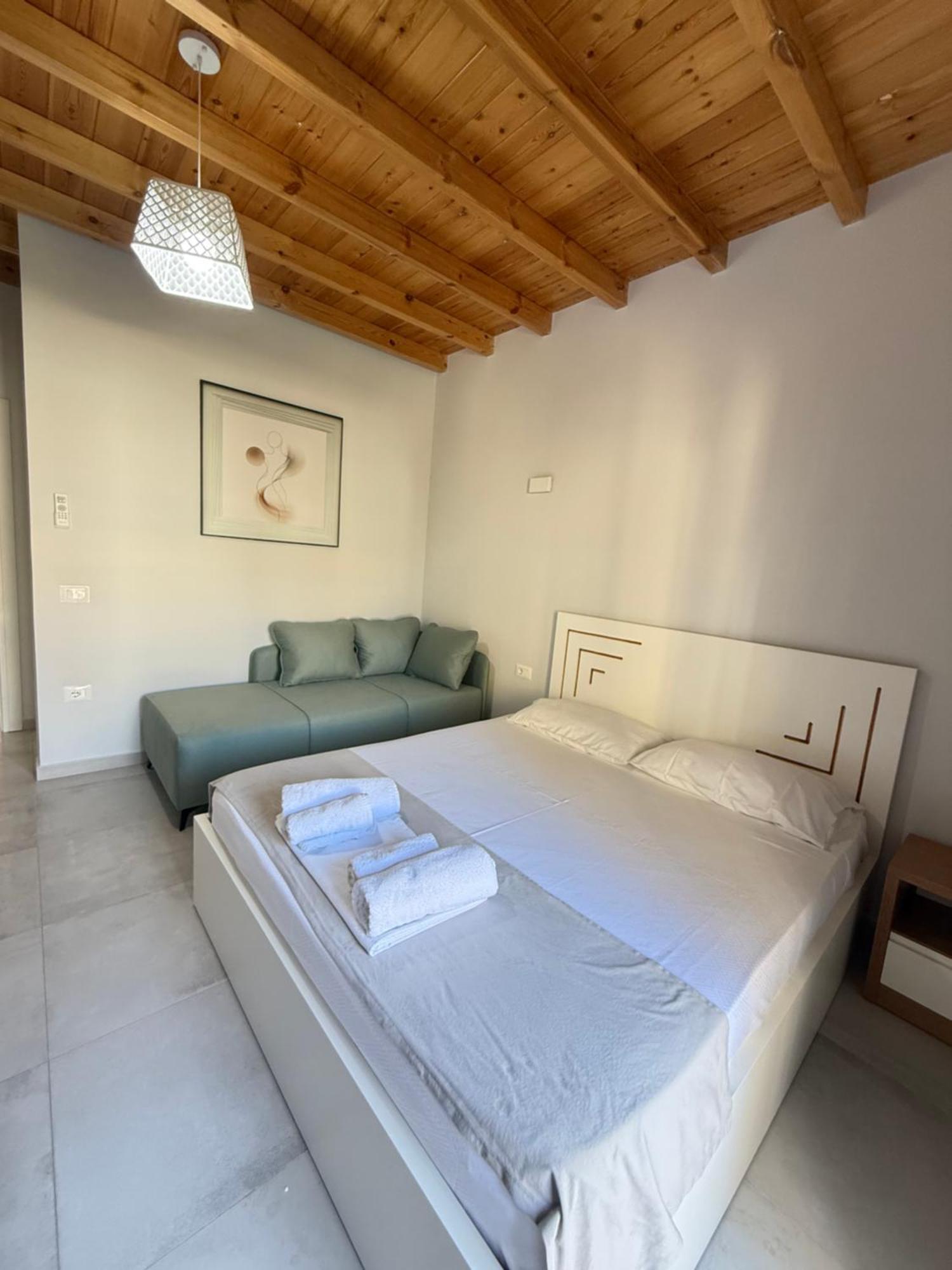 Maison Apartments Vlore Exterior photo