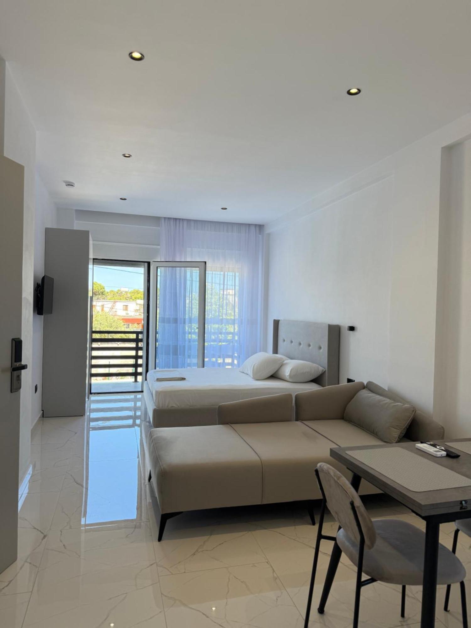 Maison Apartments Vlore Exterior photo
